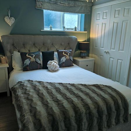 Chester City Apartments - With Free Parking Luaran gambar